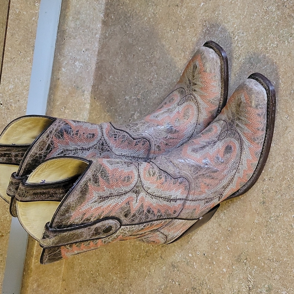 WOMENS CORRAL WESTERN BOOTS SIZE 8.5